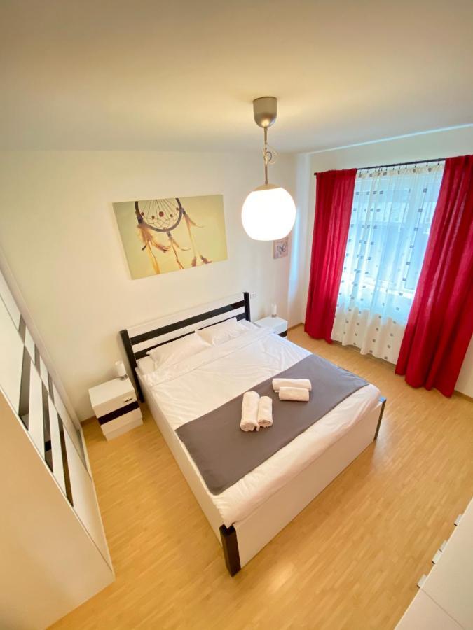Alpha Apartment Braşov Eksteriør billede